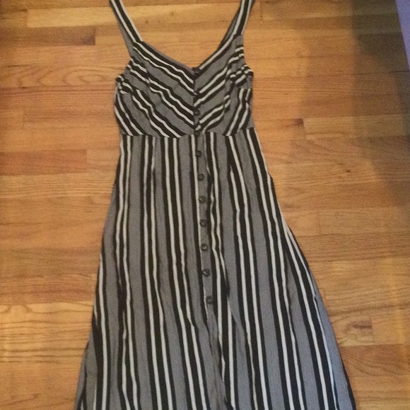 Xhilaration Dresses & Skirts - 4/$12 Adorable Xhilaration Maxi Dress